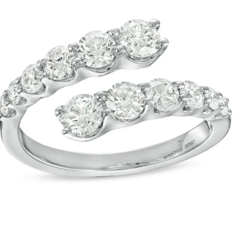 Diamond Ring - Picture 5 of 6